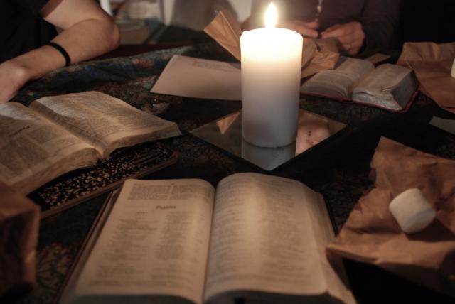 Thần học từ dưới lên giúp đọc Thánh Kinh