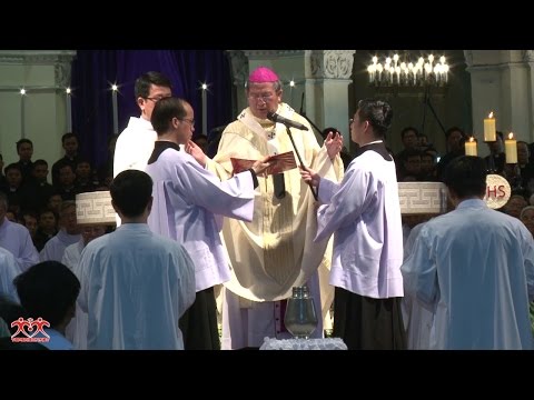 Thánh lễ Truyền Dầu 2017 tại VCTĐ Đức Bà Sài Gòn
