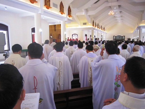 Thánh lễ khai mạc Tĩnh tâm linh mục (10.8.2015)